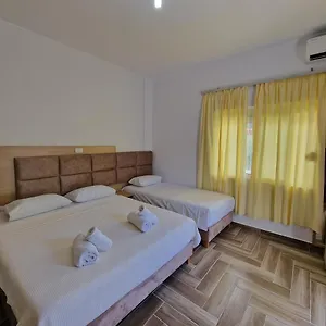 Eno , Ksamil Albanien